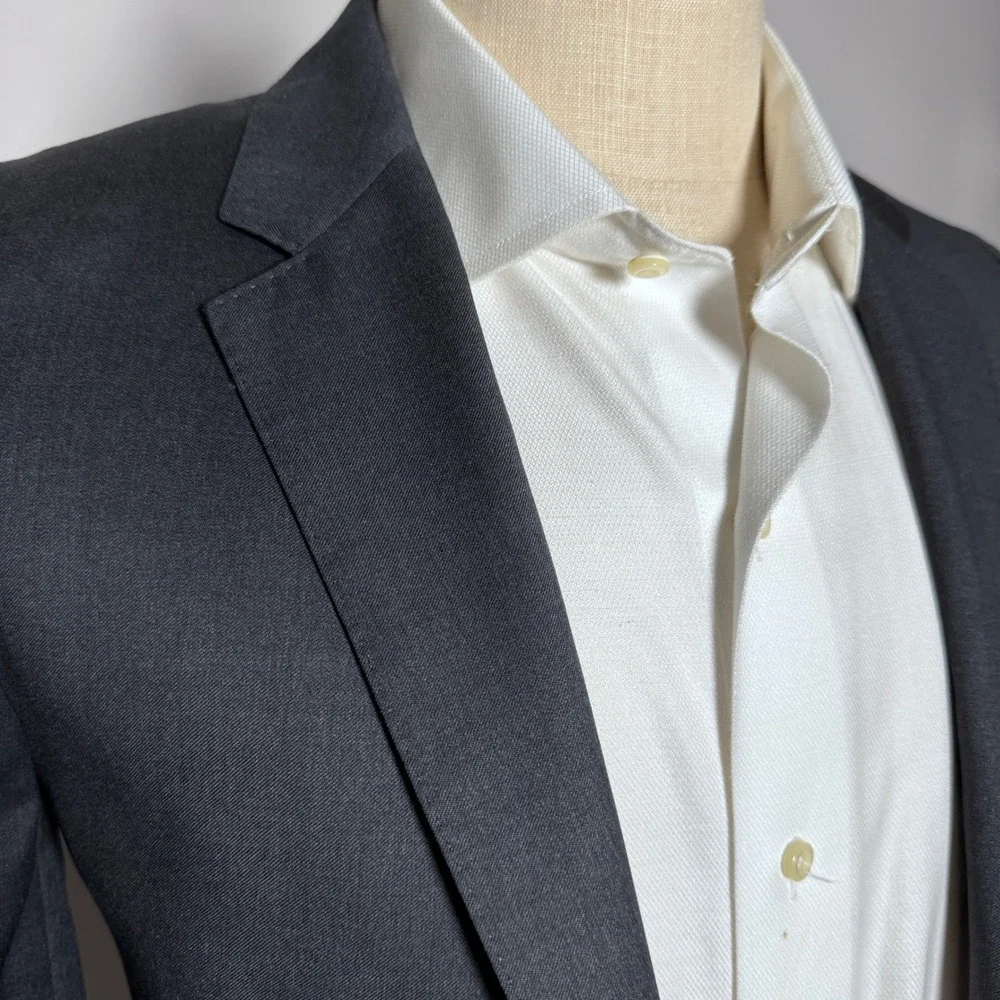 Hugo Boss Blazer Mens 36R Charcoal Gray Solid Super 120 Wool Notch Lapel
